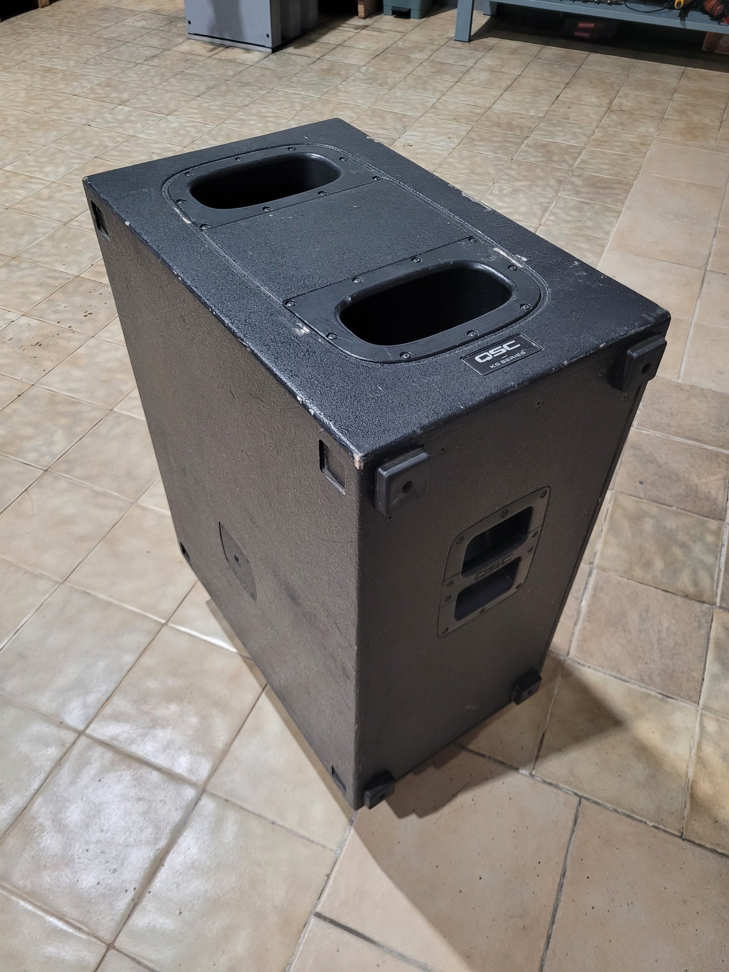 QSC - KS 212c subwoofer amplificado