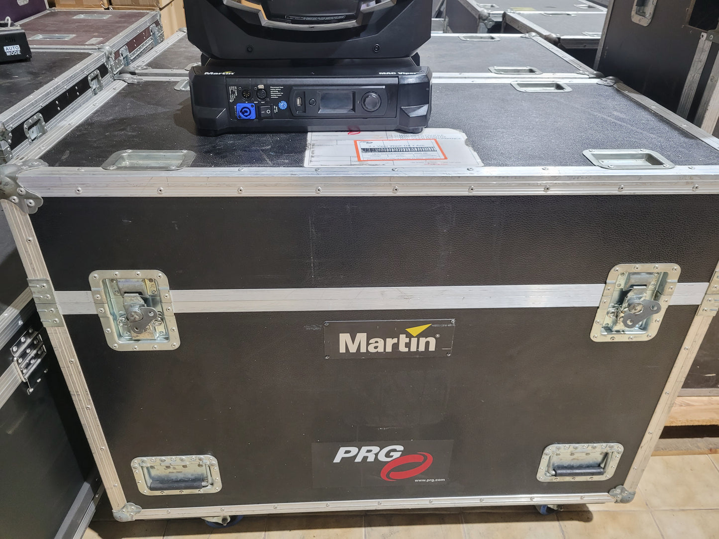 RÔBO MARTIN MAC VIPER WASH DX + RACKS TRANSPORTE ORIGINAIS