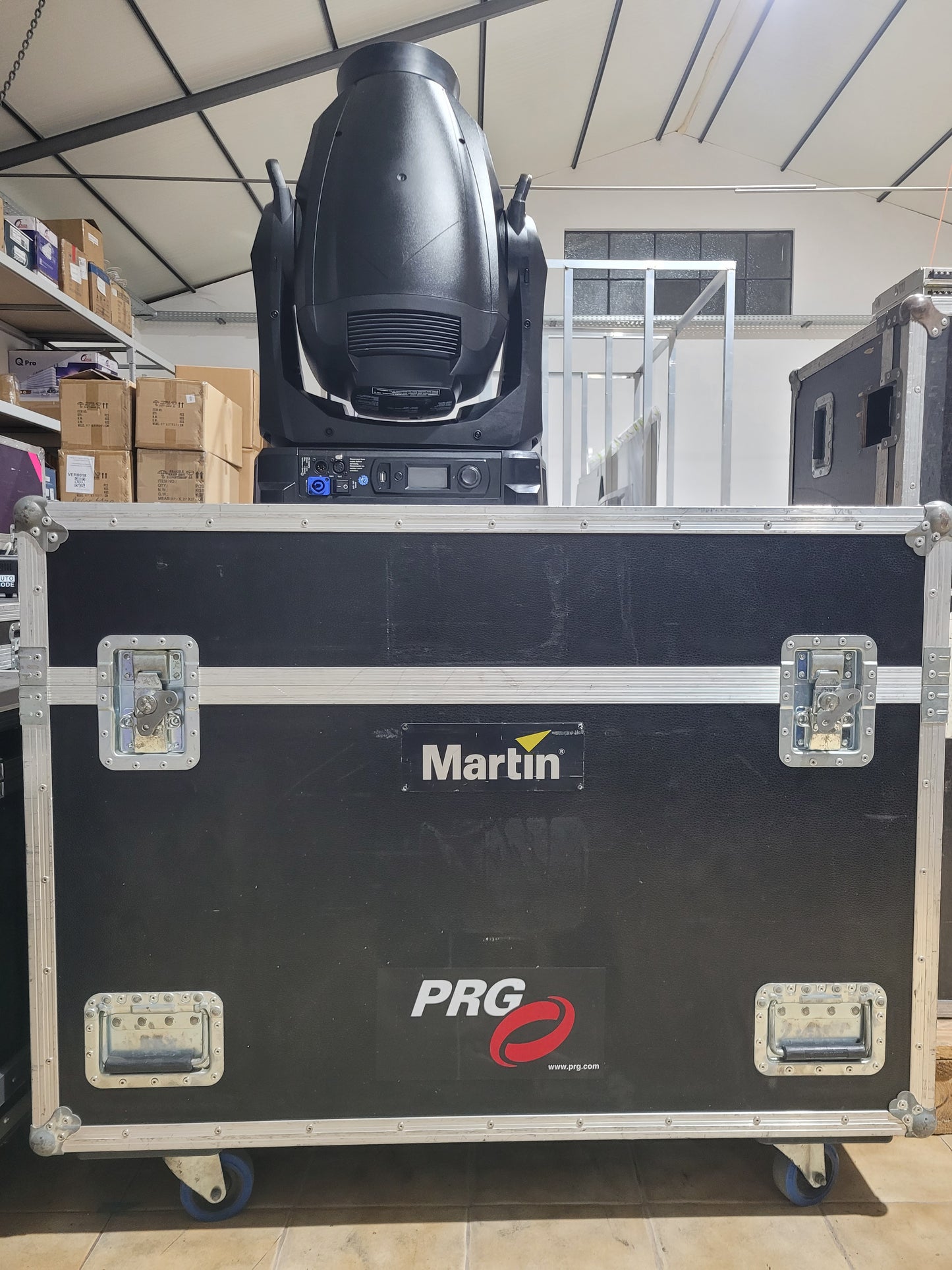 RÔBO MARTIN MAC VIPER WASH DX + RACKS TRANSPORTE ORIGINAIS