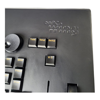 Consola de Controlo onPC Command Wing - Iluminação Profissional com Flightcase